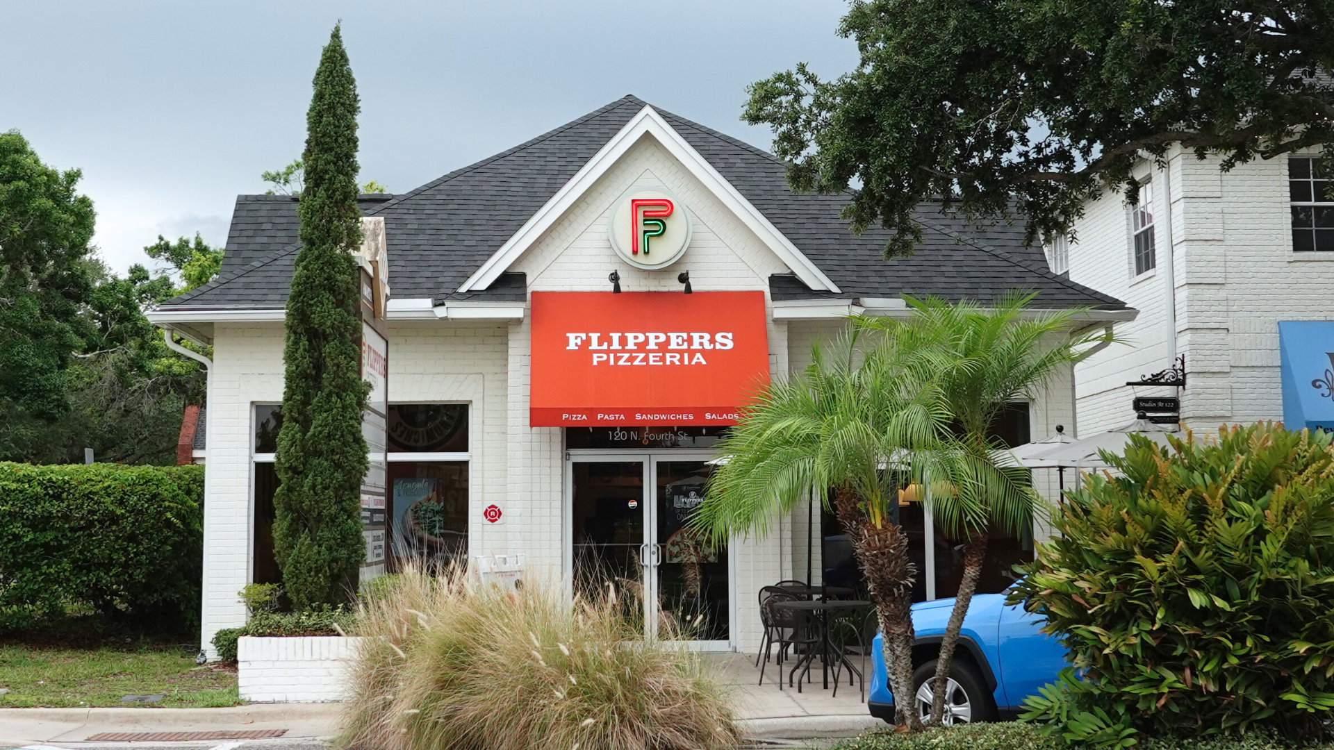 Flippers Pizza Co. Lake Mary | All-Natural Craft Pizza
